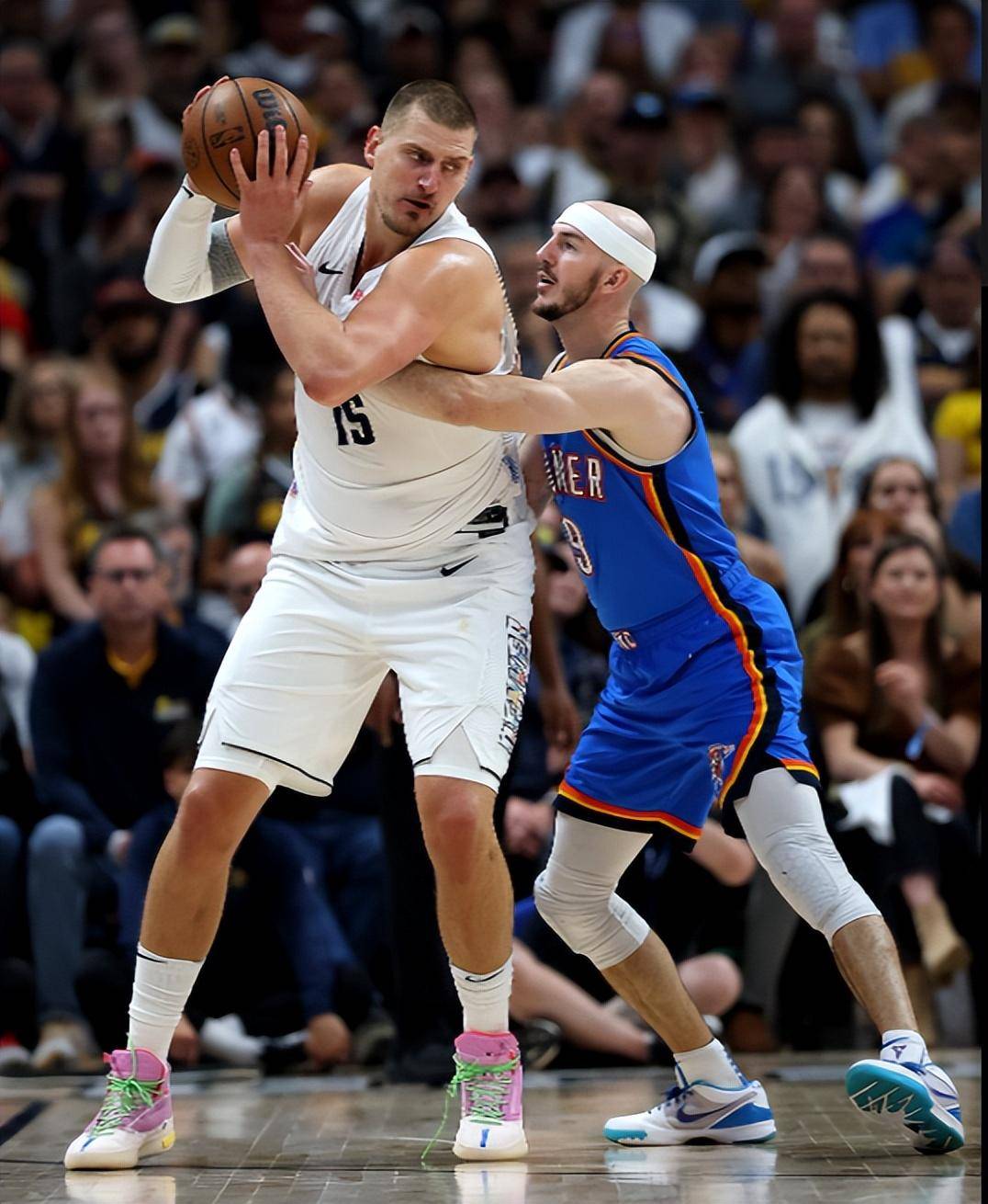 在这场激烈 在这场激烈