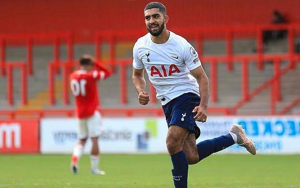 朱俊龙的情 朱俊龙的情